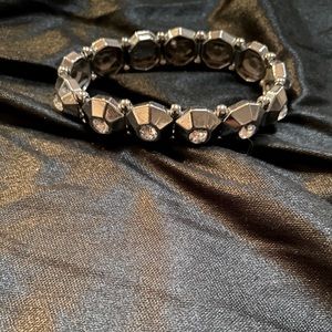 Lia Sophia fashion bracelet